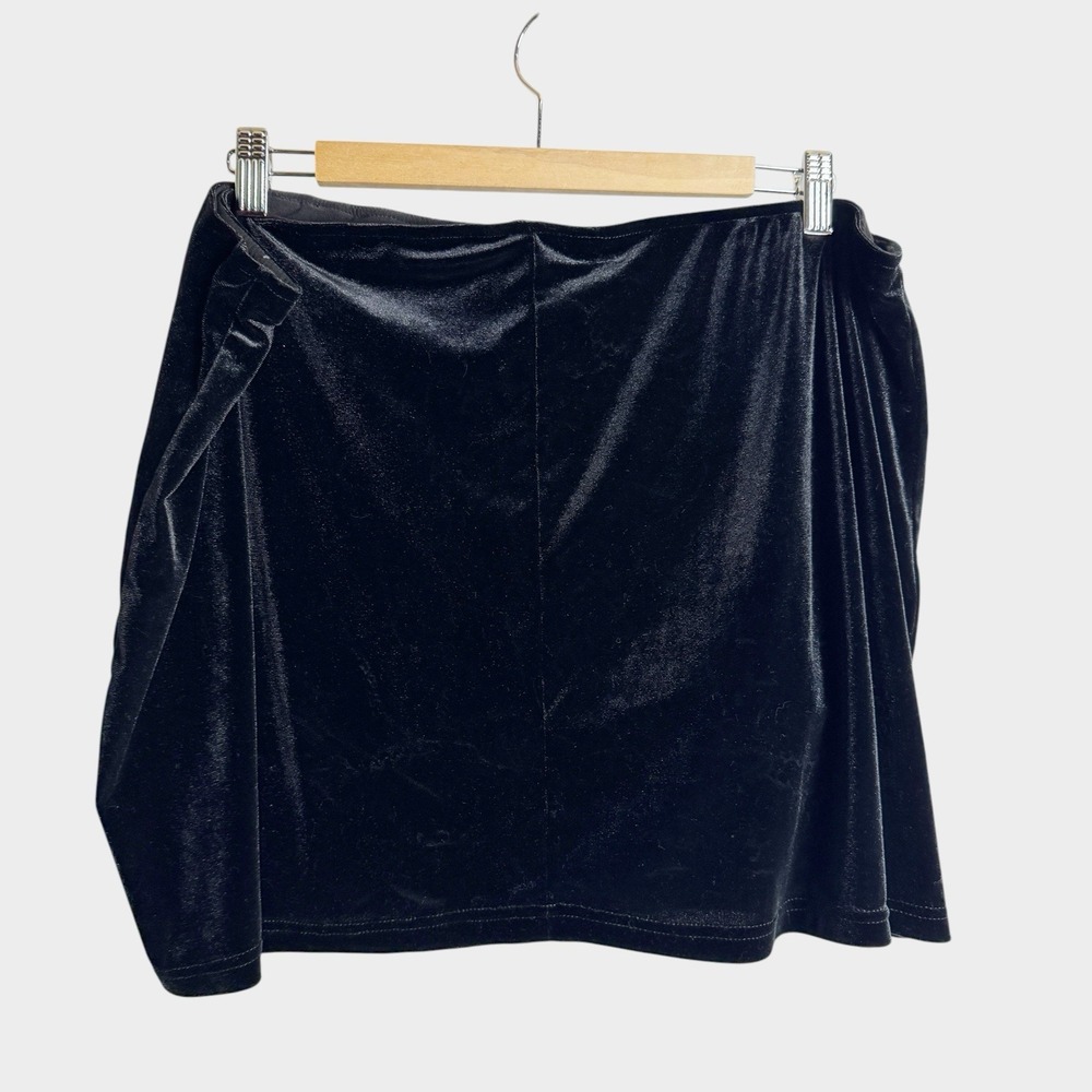 Delia's 3X Black Crushed Velvet Skort Mini Skirt Goth Sexy Whimsigoth Fairycore